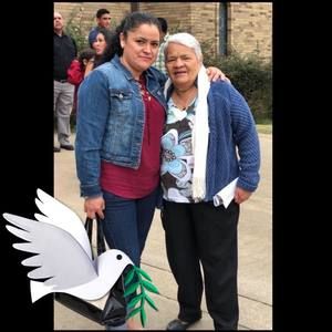 Meet your Posher, Claudia